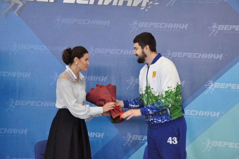 Олимпийская чемпионка Анна Чичерова встретилась с кировчанами
