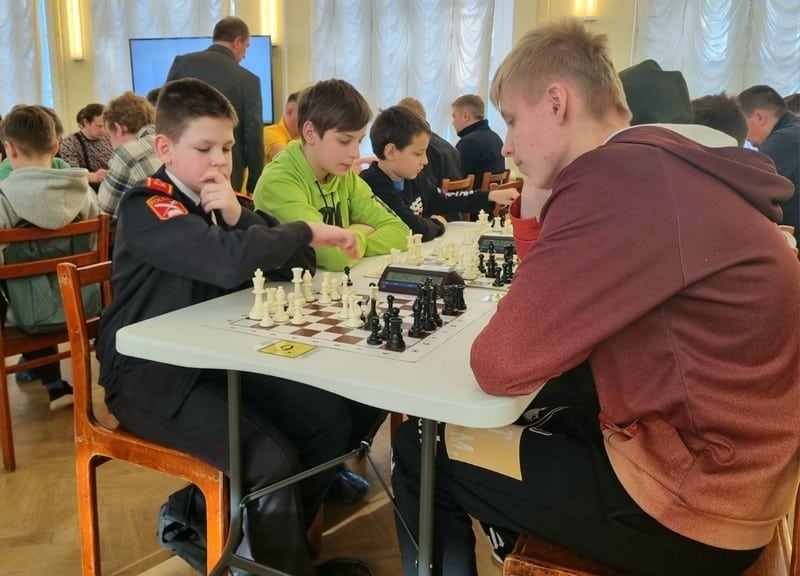 Сотня любителей шахмат сразилась на Кубке губернатора Кировской области
