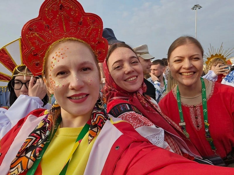 Кировчане стали частью шествия молодёжи мира