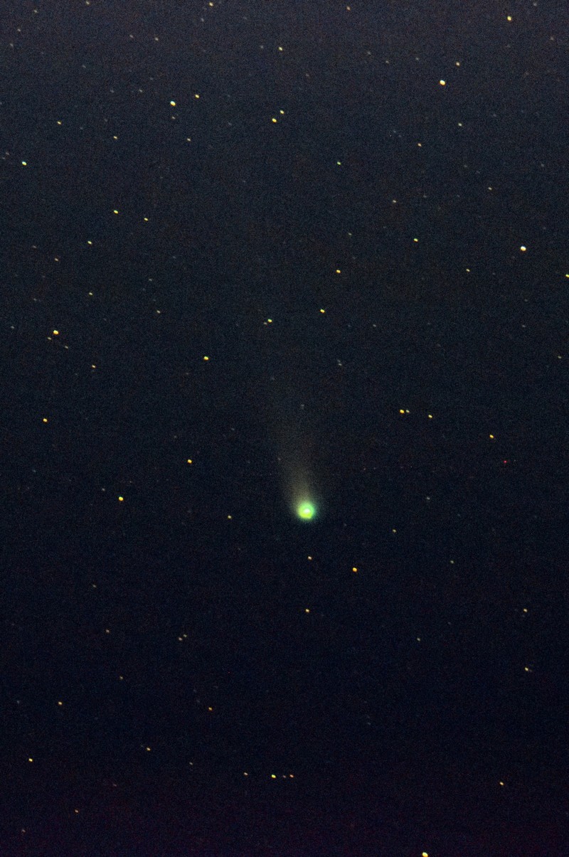 Житель Кировской области сделал уникальное фото кометы