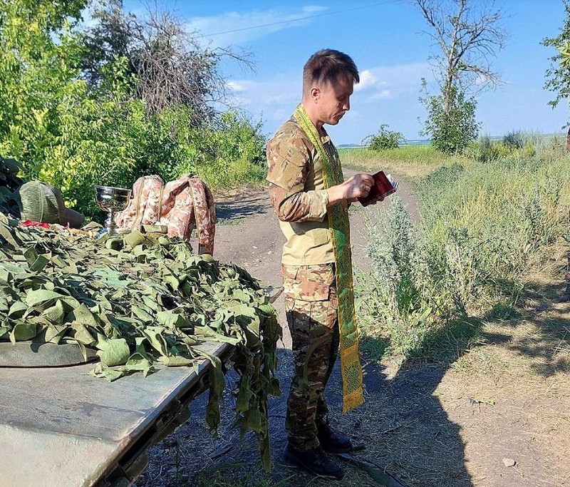 Кировский священник отправился в зону СВО