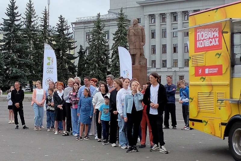 В Кирове прошел баттл известных шеф-поваров из Питера